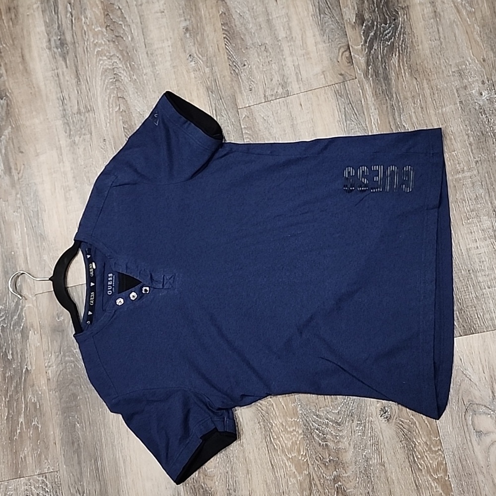 Guess T-Shirt